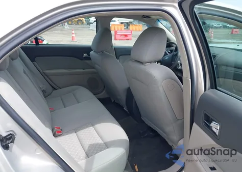 2010 Ford Fusion S из США, поврежденный, VIN 3FAHP0GA1AR373293